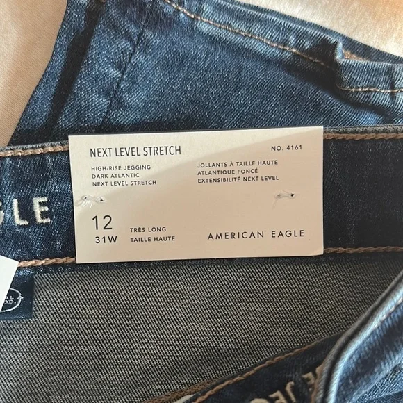 NWT American Eagle Outfitters Blue Skinny Jeans Classic Fit - 12/31W X-Long - Picture 3 of 6